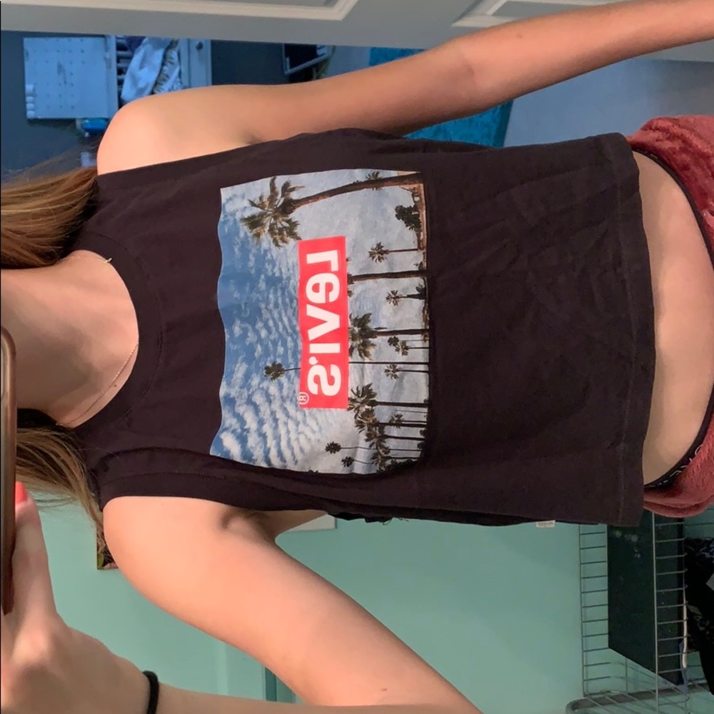 LEVIS TANK - Picture 4 of 4
